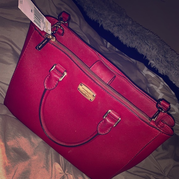 Authentic Red large MK purse adjustable - Picture 1 of 1